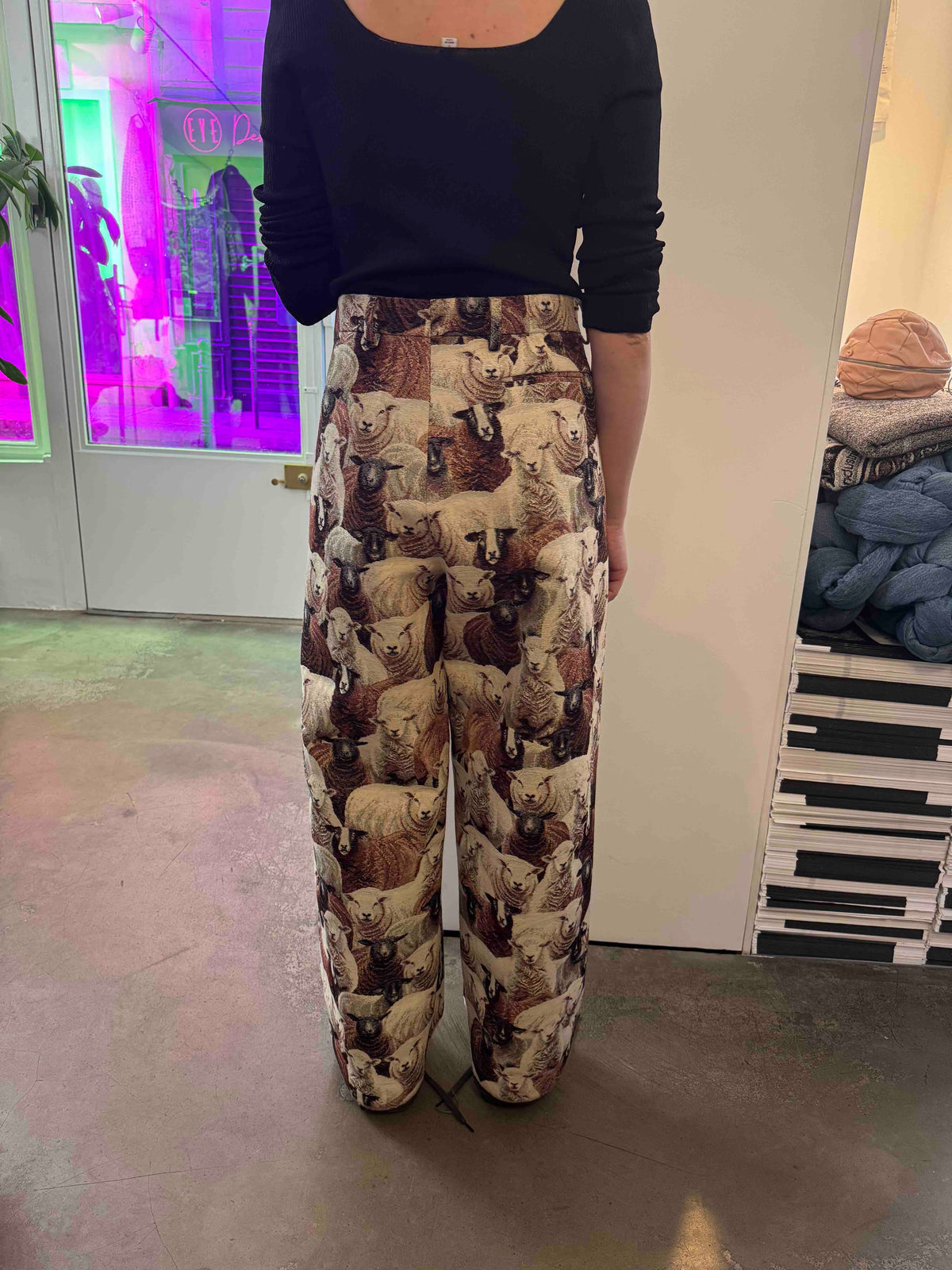 BLESS ULTRAWIDEPLEATED SHEEPS PANTS