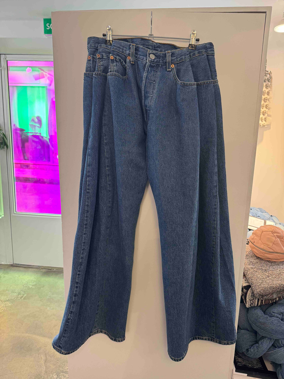 BLESS TRIPLE JEANS
